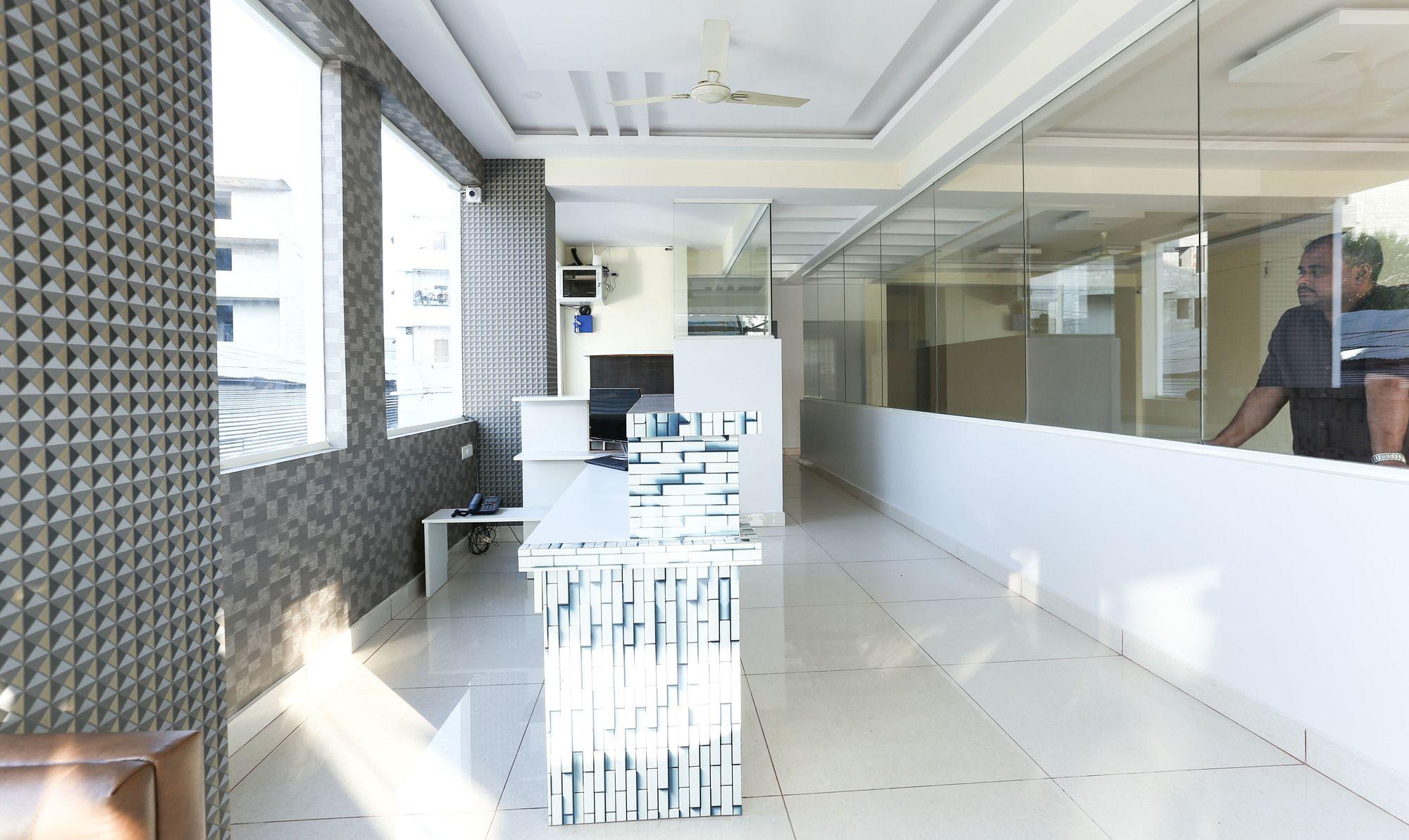 Fabhotel Rotano Suites - Yelahanka Bangalore Eksteriør bilde