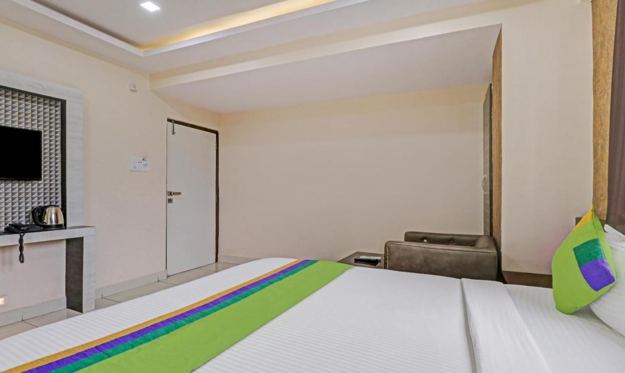 Fabhotel Rotano Suites - Yelahanka Bangalore Eksteriør bilde