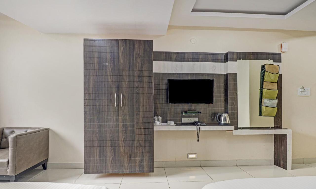Fabhotel Rotano Suites - Yelahanka Bangalore Eksteriør bilde