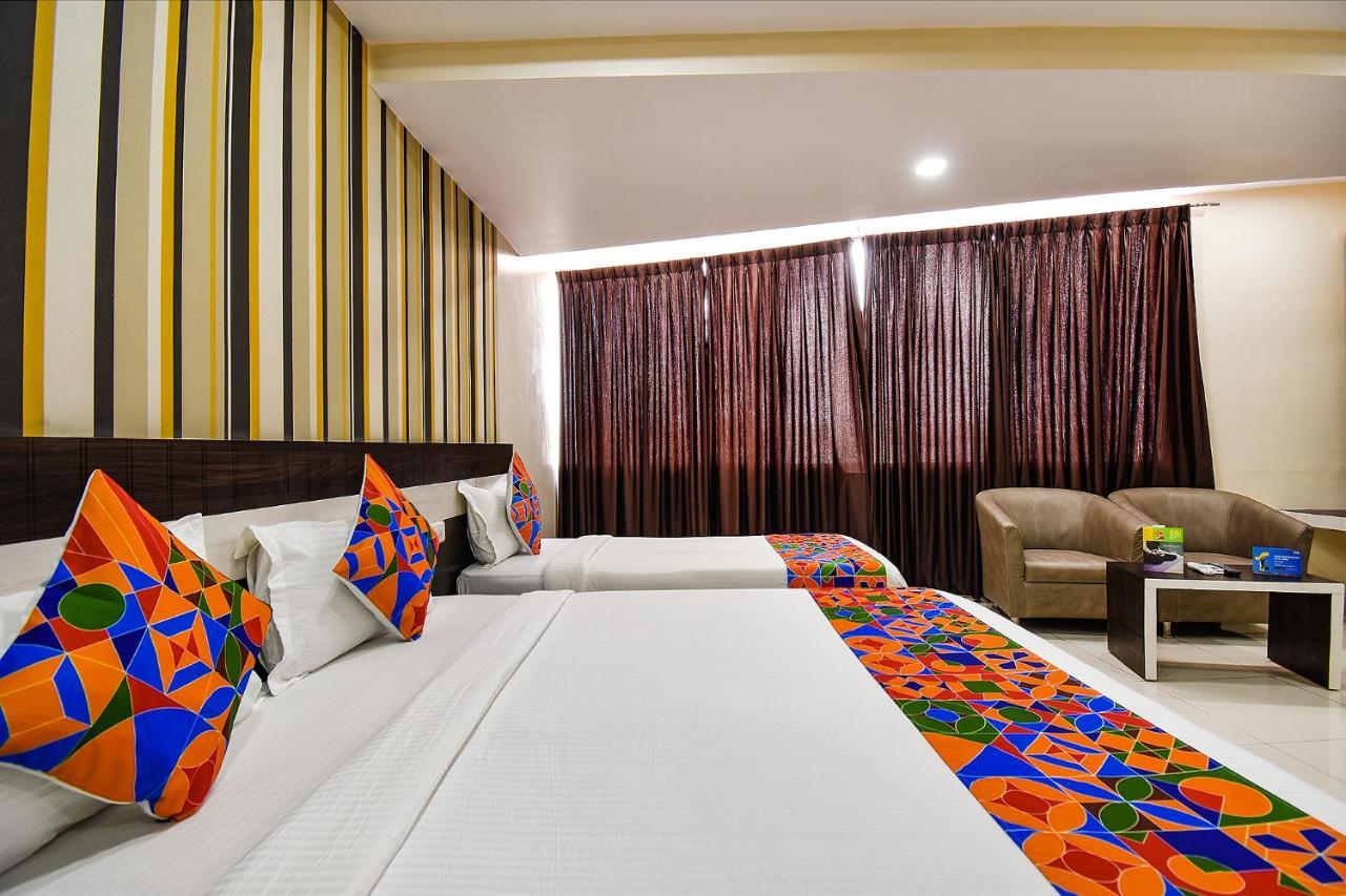 Fabhotel Rotano Suites - Yelahanka Bangalore Eksteriør bilde