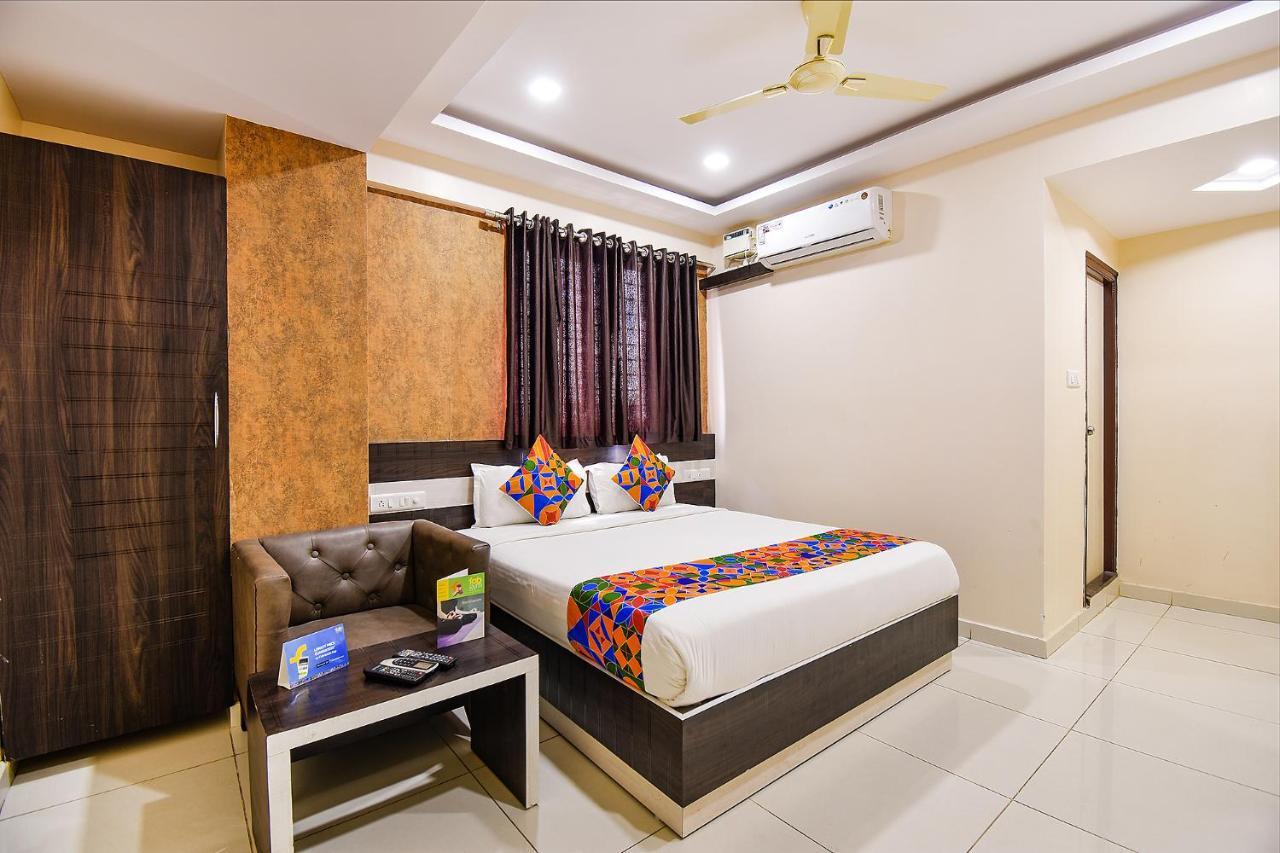 Fabhotel Rotano Suites - Yelahanka Bangalore Eksteriør bilde
