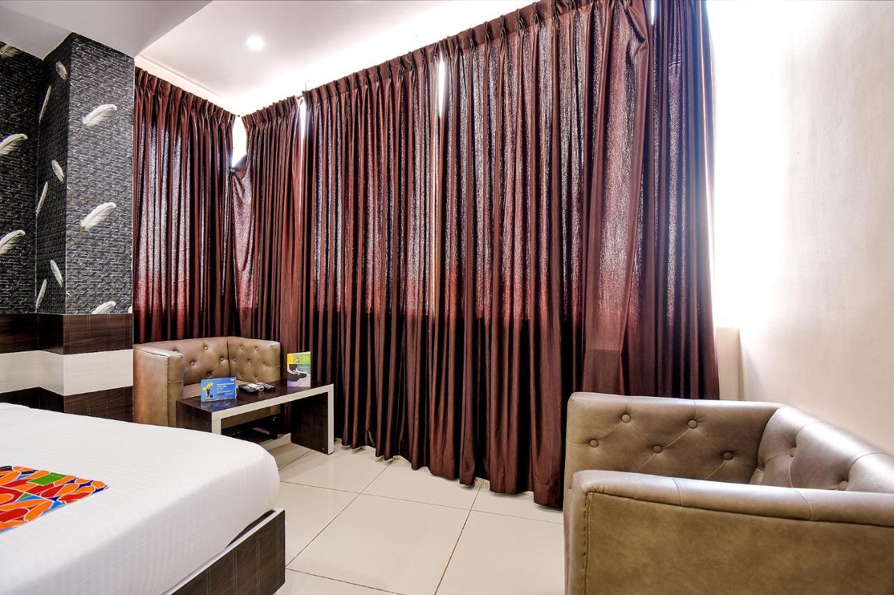 Fabhotel Rotano Suites - Yelahanka Bangalore Eksteriør bilde