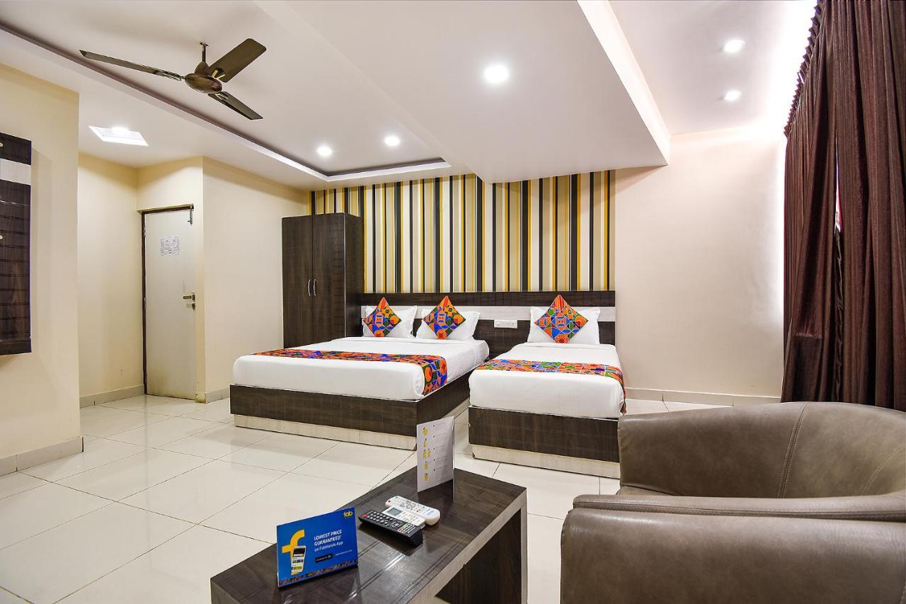 Fabhotel Rotano Suites - Yelahanka Bangalore Eksteriør bilde