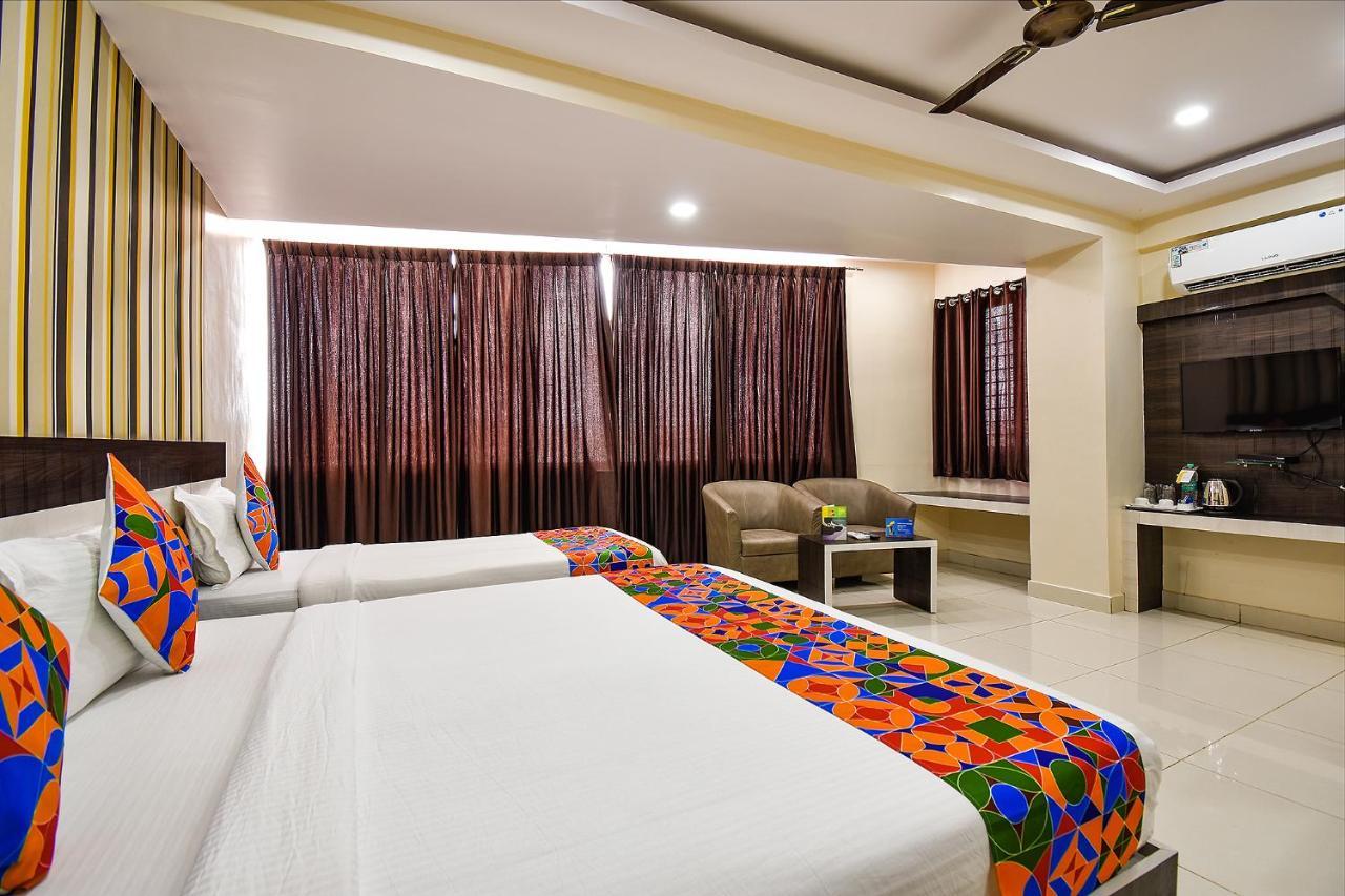 Fabhotel Rotano Suites - Yelahanka Bangalore Eksteriør bilde