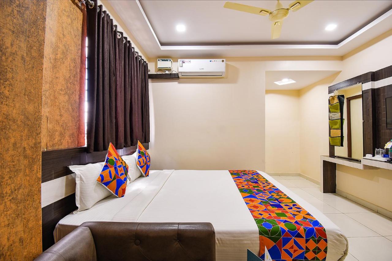 Fabhotel Rotano Suites - Yelahanka Bangalore Eksteriør bilde